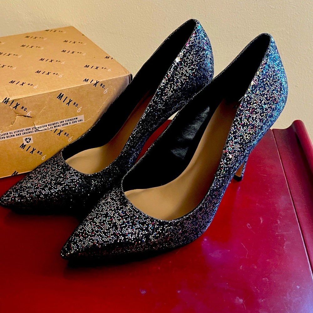 Mix no 6 danyah multi color sparkle pumps size 10 new